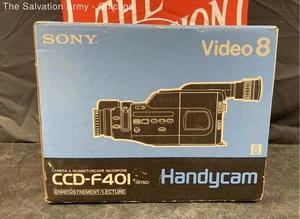 Sony CCD-F401 Video8 Black Handycam Handheld Video Camcorder With Accessories - Picture 1 of 7