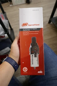 Ingersoll Rand 1/2" NPT  Air Line Piggyback Regulator/Filter - P39344-600VS #SH2 - Picture 1 of 3