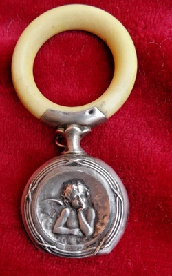 ANCIEN HOCHET EN ARGENT EN FORME D'ANGE XIX - Photo 1/4