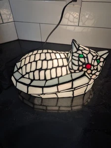 VERY RARE Cat Lamp Stained Glass Tiffany Style Whiskers Green Eyes Red Nose 11x6 - Picture 1 of 5
