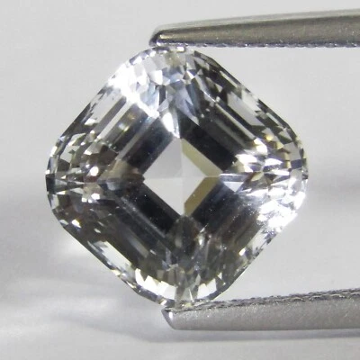 Piedra preciosa suelta Brasil corte elegante radiante 9,8 mm topacio blanco natural disparo 7,03 quilates Foto 1 de 3