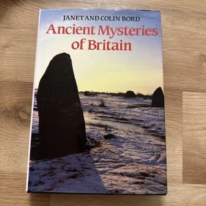 ANCIENT MYSTERIES OF BRITAIN.-Janet BORD & Colin - Picture 1 of 2