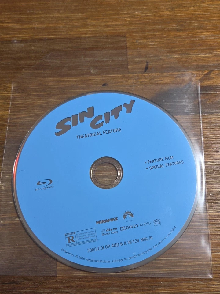 Sin City (Theatrical Edition) (Blu-ray, 2005) Color & B&W Excellent DISC ONLY  - Image 1 of 1