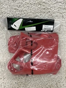 UFO CR Red Radiator Shrouds For Honda CR 2 89-90, - Picture 1 of 4