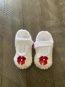 Handmade Crochet Baby Girls Mary Jane Shoes 0-6 Months - Picture 1 of 4