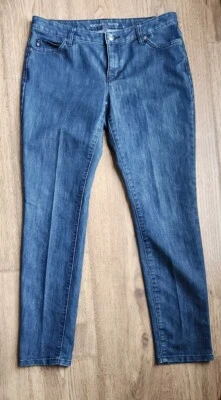 Pantalones de mezclilla Michael Kors talla 6 pierna recta lavado medio elástico bolsillo trasero logotipo. Foto 1 de 4