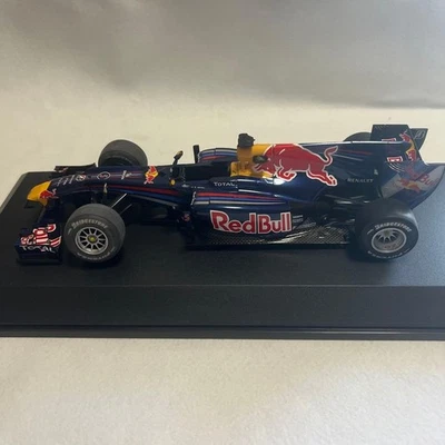 Red Bull Racing Renault RB6 1/20 F1 Model Sebastian Vettel 2010 Champion - Immagine 1 di 4