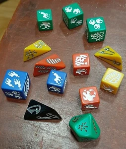 Lot of 13 rare vintage D&D game Dragon dice adventure fantasy dice - Picture 1 of 3