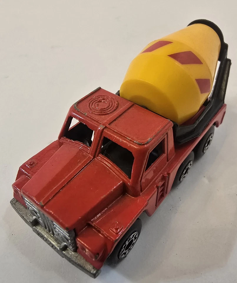 Matchbox Superfast Cement Truck No 19 Red Vintage 1976 Lesney England Used - Image 1 of 4