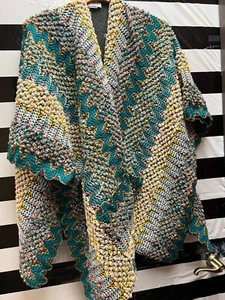 Women " David and Young" colorful wrap. No Size. Prev. Owned - Picture 1 of 2