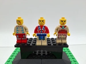 Lotto minifigure Lego indiani occidentali nativi americani - Foto 1 di 7