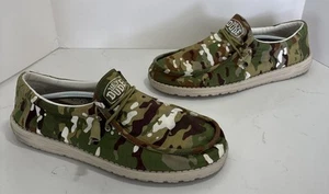Hey Dude Wally Shoes Men’s Size 13 Camo Flag Canvas Lightweight Loafers Sneaker - Picture 1 of 10