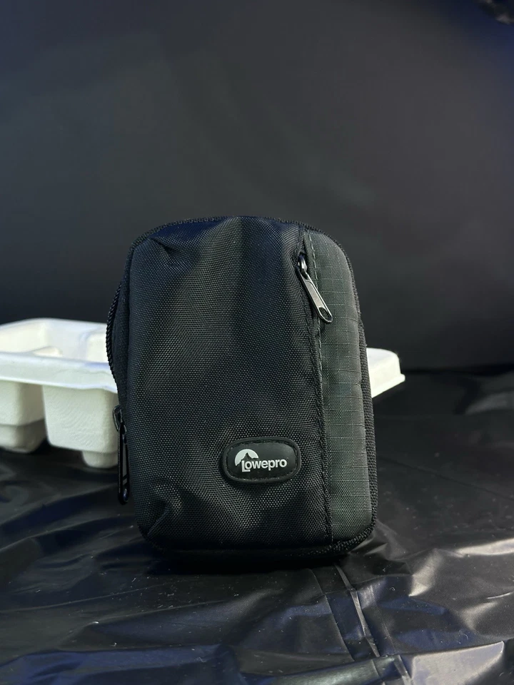Lowepro Newport 10 Camera Case For Point And Shoot Camera: Cybershot, Powershot - Image 1 of 4