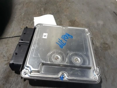 PASSAT    2020 Engine ECM 221560 Foto 1 de 4