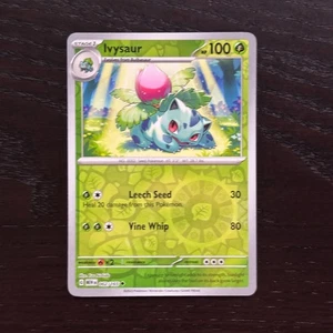 Ivysaur 002/165 Pokemon 151 Scarlet & Violet Reverse Holo Uncommon NM - Picture 1 of 2
