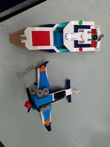 2 juegos de juguetes de Lego ensamblados barco con buzo y avión de utilería única - Imagen 1 de 6