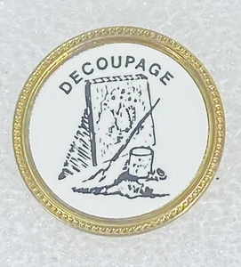 Decoupage Lapel Pin. - Bild 1 von 4