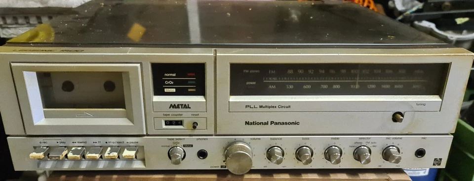 National Panasonic, Cassette & Turntable Stereo , Ledsonic 1500 , Vintage . - image 1 of 4