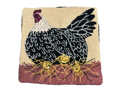 "Funda de almohada de pollo folk enganchada gallina negra roja arte de granja rural 18""X 18""" Foto 1 de 4