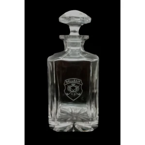 Decanter in cristallo pesante inciso Belleair CC - Foto 1 di 6