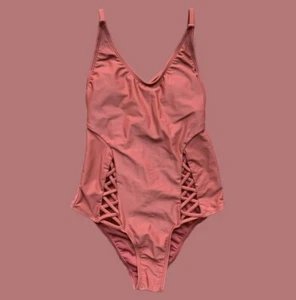 Xhilaration Women’s One Piece Swimsuit In Paprika - Picture 1 of 5