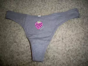VICTORIAS SECRET THONG STRAWBERRY GRAY LARGE NEW - Picture 1 of 3