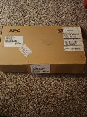 APC NBRK0250 NetBotz Rack Monitor 250 - Image 1 of 4