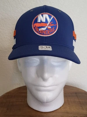 New York Islanders Logo CCM Pro Oka Flexfit Hat Sz S/M NWOT NHL Athletic Equip. - Image 1 of 4