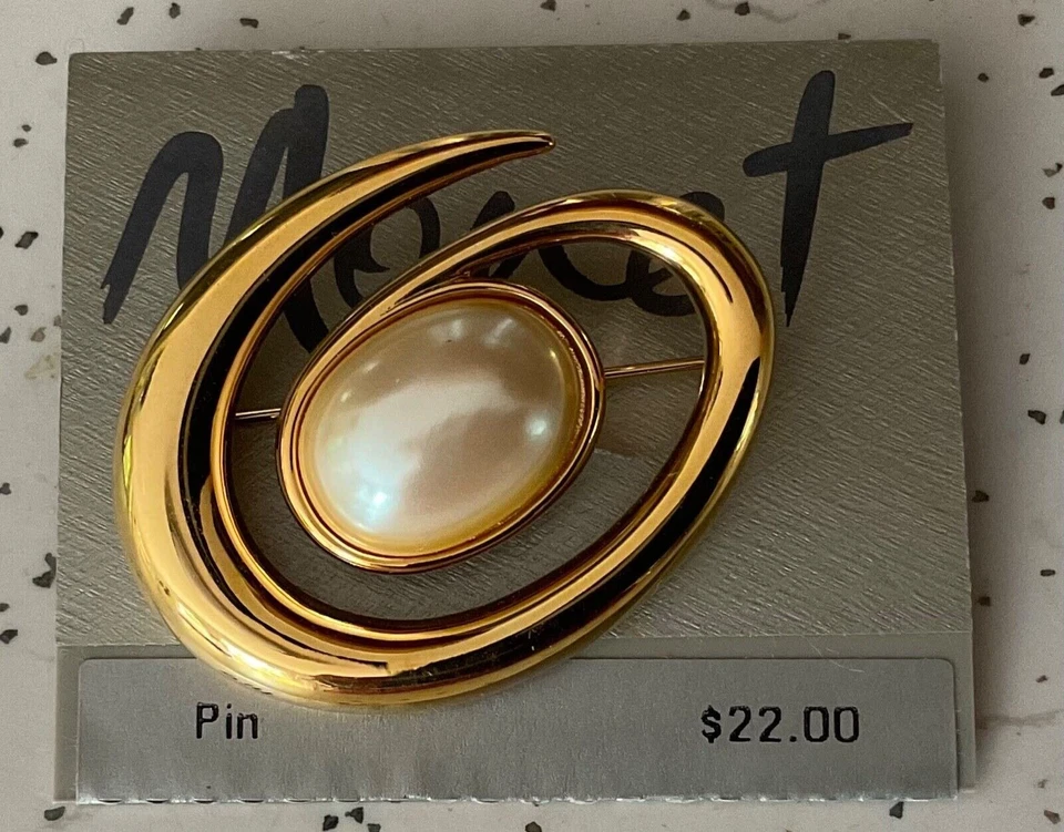 Vintage 1980s Monet Brooch Pin Oval Swirl Faux Pearl Cabochon Gold Tone Metal