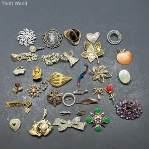 Assorted Styles Rhinestone Floral Leafy Brooch Lot - Picture 1 of 12
