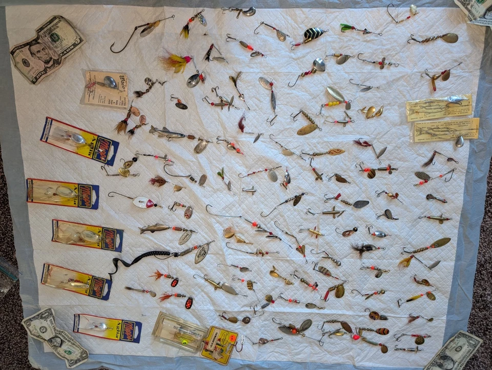 Lote De Colección De 105 Señuelos De Pesca Spinner Surtidos Varios Fabricantes  Foto 1 de 4