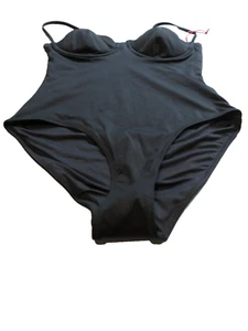 Traje de baño liso y a rayas talla mediana The Gianna Blackout de una pieza nuevo con etiquetas - Imagen 1 de 5