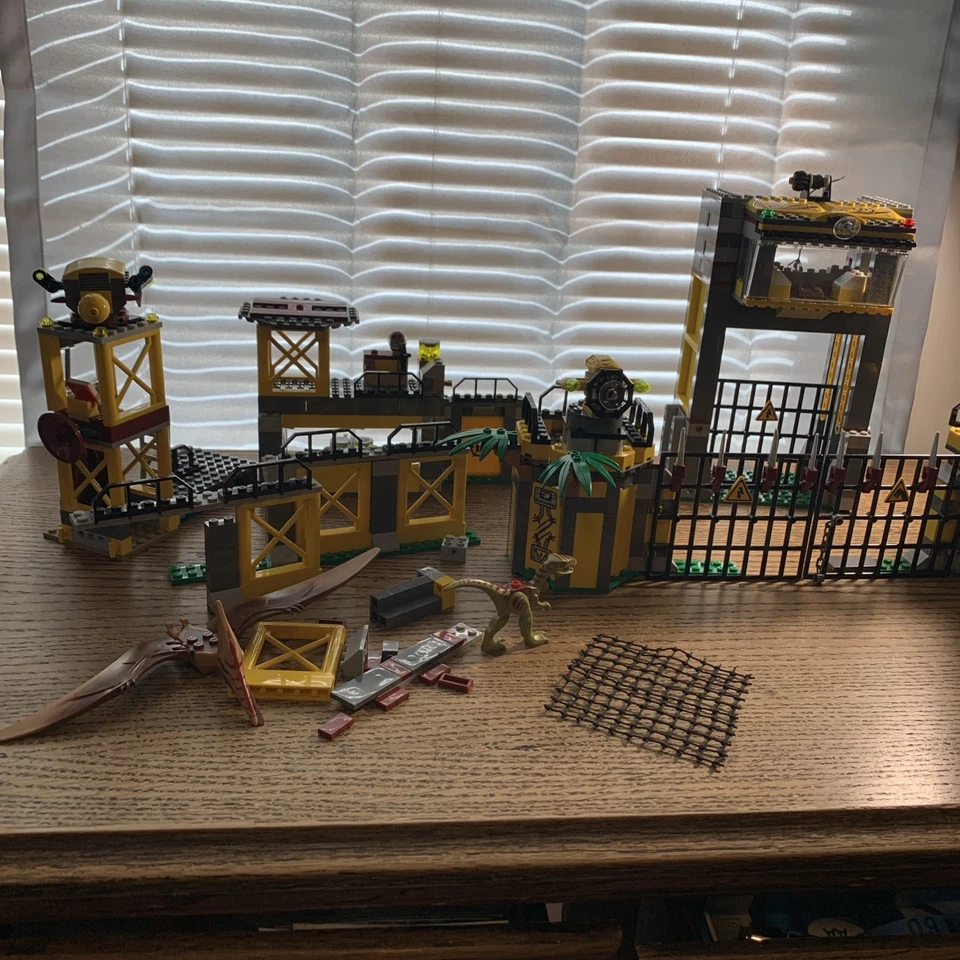 LEGO Dino обороны HQ 5887 не полный без инструкций без коробки - Изображение 1 из 4