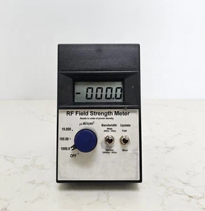 Misuratore di intensità di campo RF ( .5mhz - 3ghz) modello RFM1 radioamatore AlphaLab INC MFJ - Foto 1 di 2