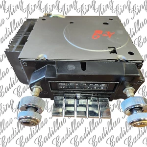 75-76 Cadillac Eldorado Radio AM FM 8 pistas OEM original usado reacondicionado - Imagen 1 de 23