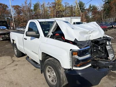 Puerta delantera derecha CHEVY SILVERADO 1500 14 15 16 17 18 Foto 1 de 4