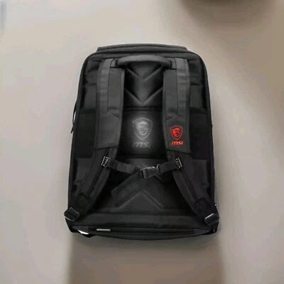 Mochila para juegos MSI Urban Raider negra - se adapta a portátiles de hasta 17" nueva sellada Foto 1 de 4