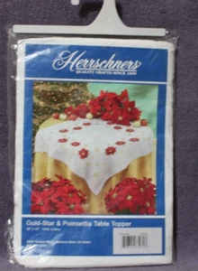 GOLD-STAR & POINSETTIA TABLE TOPPER embroidery kit HERRSCHNERS  NIP - Picture 1 of 2