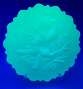 L G Wright Peacock Vaseline Custard Milk Glass Cake Plate w/ Northwood Trademark - Picture 1 of 12