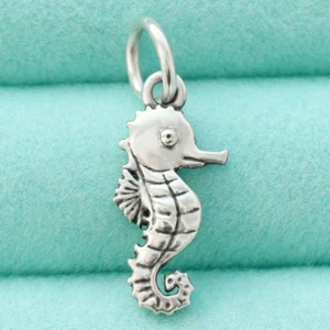 Seahorse Pendant 3D In 925 Sterling Silver Marine Sea Life Horse Fish Charm - Picture 1 of 6