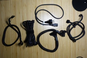 BeQuiet! Zasilacz STRAIGHT Power 11 Platinum 550W zestaw kabli - Zdjęcie 1 z 5