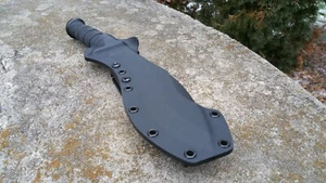 KA-BAR Combat Kukri model 1280 Custom kydex sheath, Locking belt attachment - Picture 1 of 5