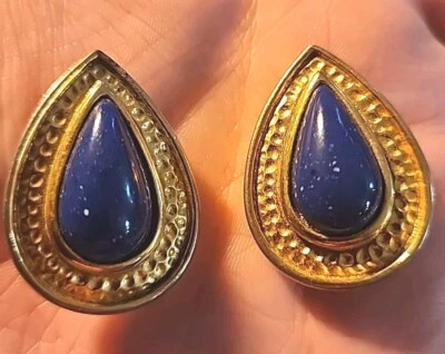 PENDIENTES VENECIANOS 1 1/2" LARGO 1992 Vintage Tono Dorado Piedras Azules Avon Foto 1 de 4