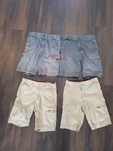 Boys Levis Cargo Shorts Size 12 Adjustable Waist - Picture 1 of 3