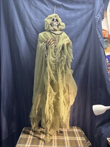 Hanging Skeleton Prop Halloween Decoration 32" C1 - Picture 1 of 7