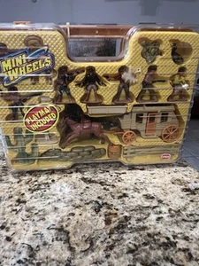 Supreme Mini Wheels Western Set W/ Playmat - Picture 1 of 6