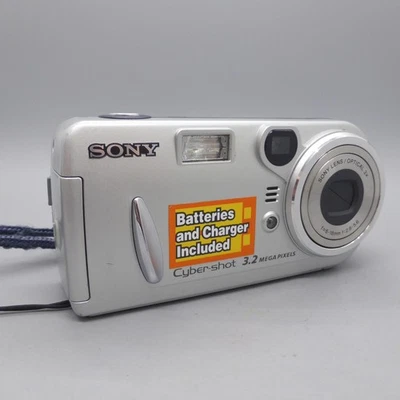 Sony Digital Camera Cybershot DSC-P72 3.2MP Silver Tested - Image 1 of 4