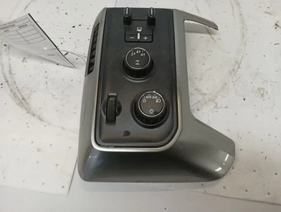 GM Headlight Fog Lamp T-Case Switch Panel from 2016 Silverado 2500 4x4 11888722 - Image 1 of 4