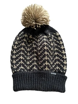 Gorro para mujer Dakine negro Stone Camila Foto 1 de 3