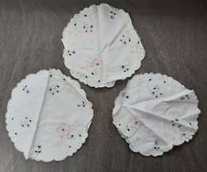 More details for vintage 3 white pink mix round embroidered lace floral table mats doilies cotton